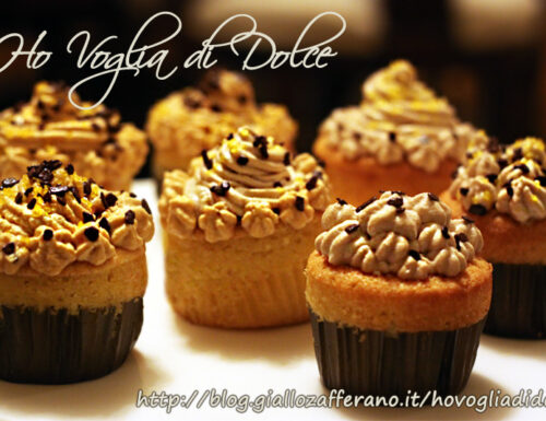 Cupcakes alla vaniglia ripieni di nutella