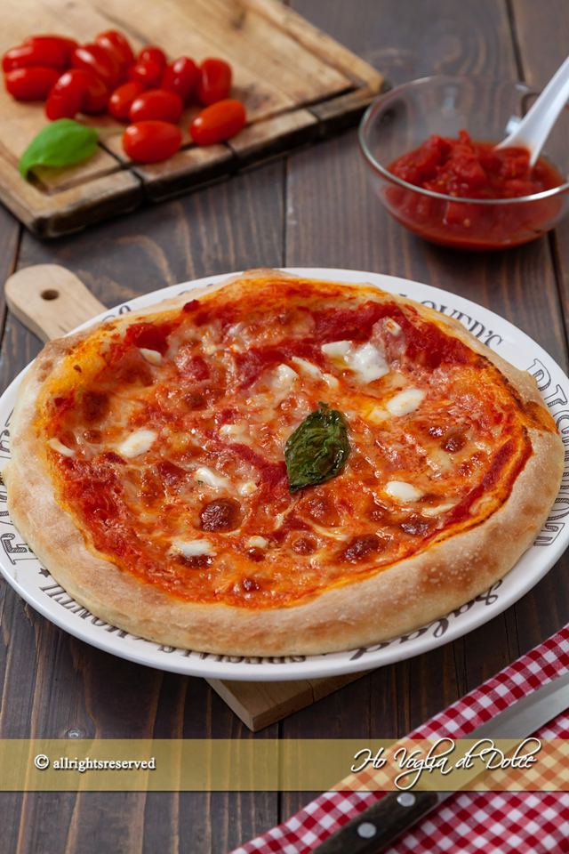 Pizza Napoletana fatta in casa ricetta | Ho Voglia di Dolce