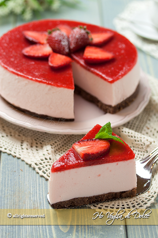 Torta Fredda Allo Yogurt Con Fragole