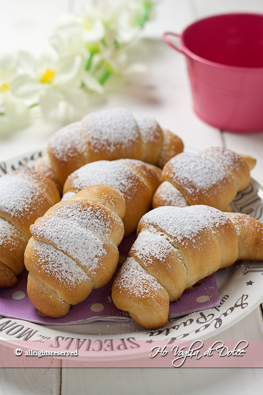 Cornetti senza burro soffici, ricetta colazione