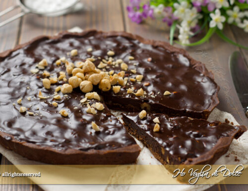 Crostata con ganache al cioccolato e nocciole