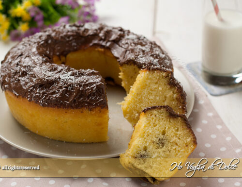 Ciambella al cocco con yogurt e Nutella