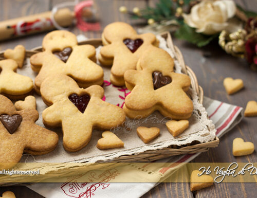 Omini biscottini dal cuore tenero