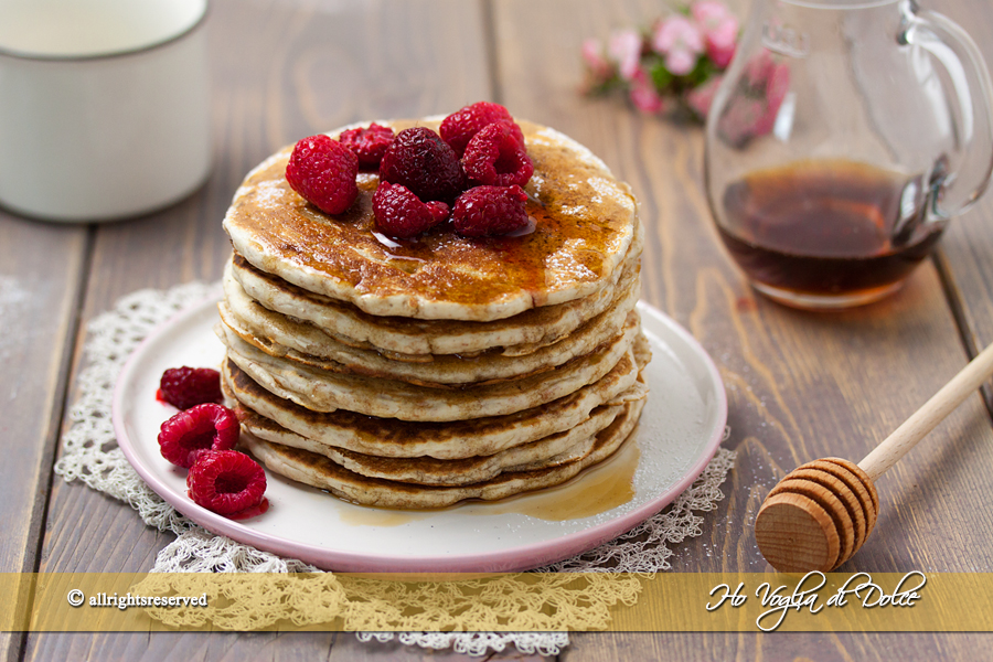 Pancakes con farina integrale senza uova ricetta | Ho Voglia di Dolce