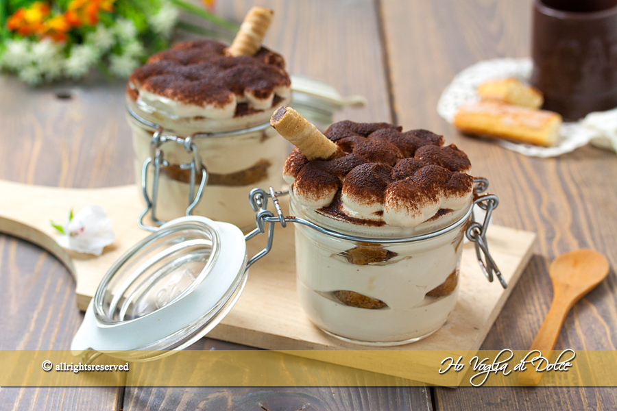 Tiramisù alla ricotta leggero e senza uova ricetta | Ho Voglia di Dolce