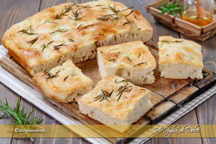 Focaccia allo yogurt alta e morbida ricetta | Ho Voglia di Dolce