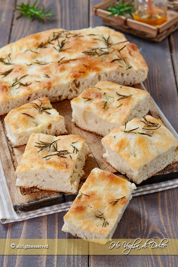 Focaccia allo yogurt alta e morbida ricetta | Ho Voglia di Dolce