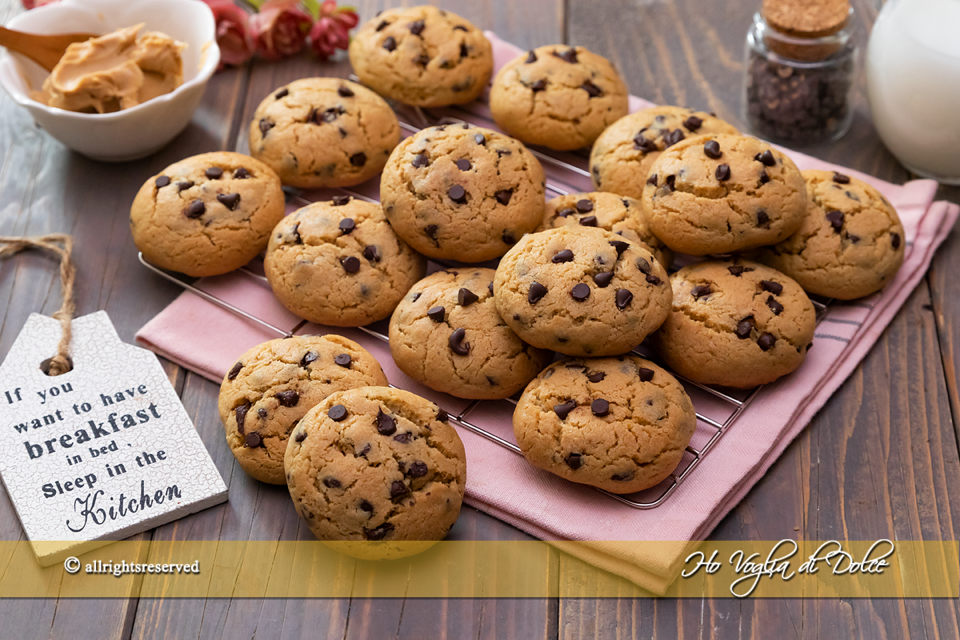 Cookies Al Burro Di Arachidi E Gocce Di Cioccolato