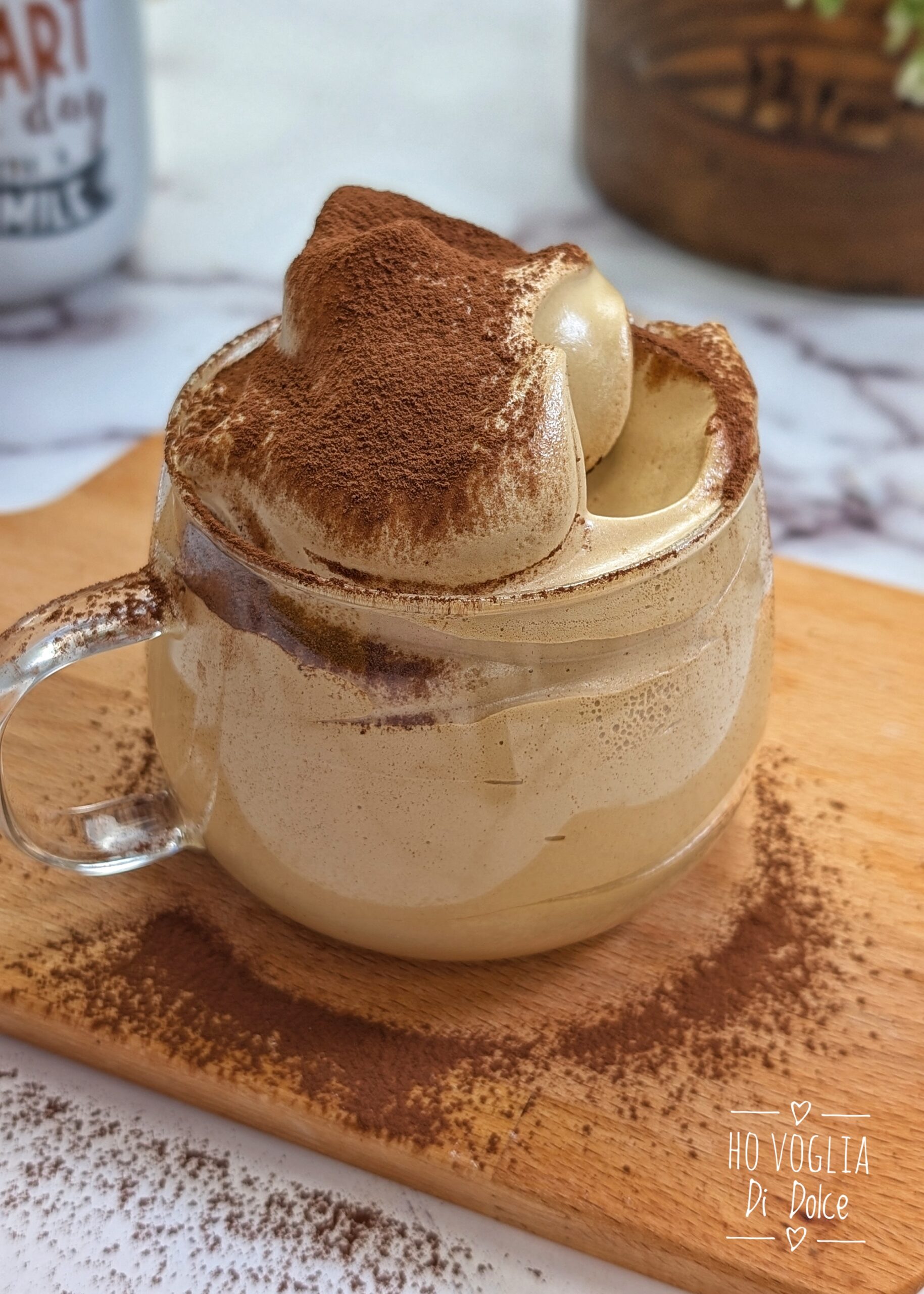 Crema al caffè fredda solo 2 ingredienti ricetta facile senza panna, senza latte, senza caffè solubile solo caffè e zucchero e uno sbattitore!