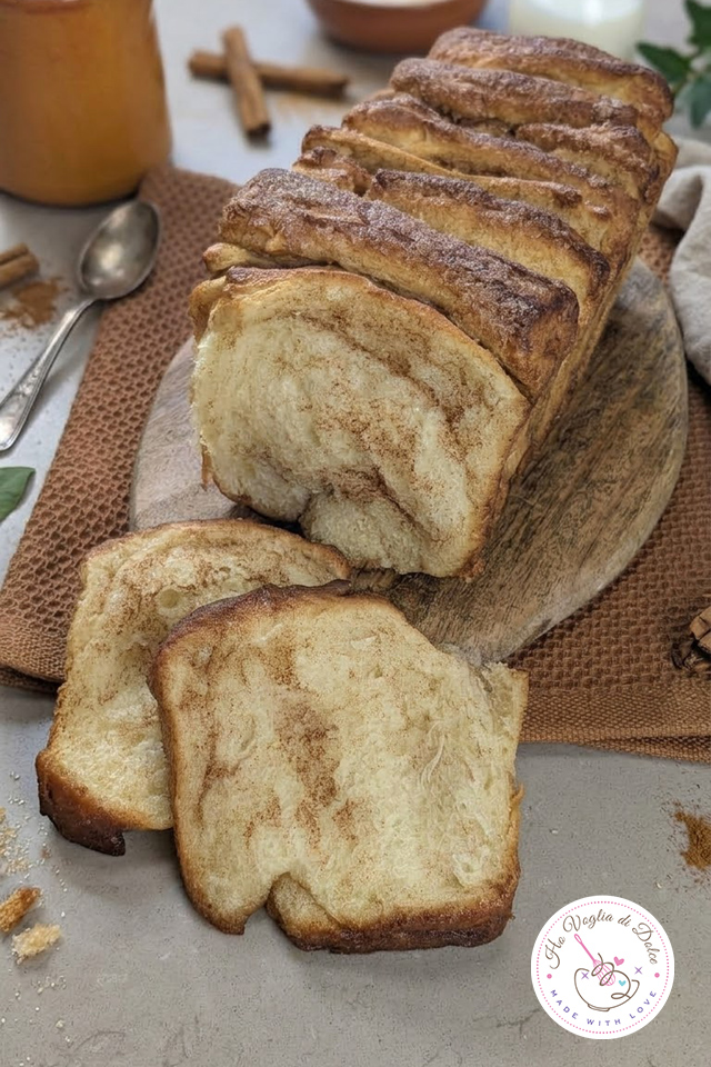 Cinnamon pull apart bread o pane a fisarmonica alla cannella è una brioche sofficissima, speziata facile e particolare. Ecco la ricetta facile